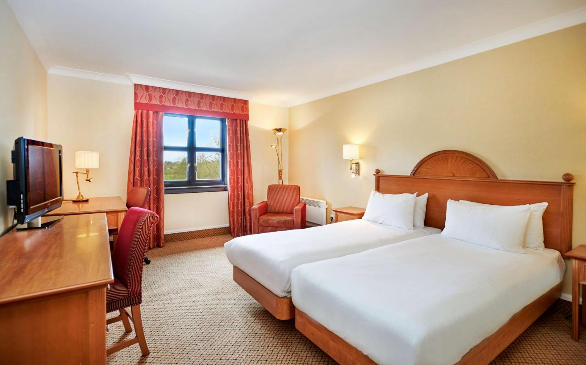 ฮิลตัน พัครัป ฮอลล์ ทุกส์เบอรี่ Hotel กลอสเตอร์ ภายนอก รูปภาพ